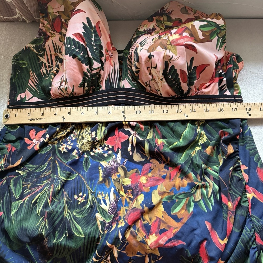 SWIM Cacique Underwire Bathing Tankini Top Women 46D Tropical Floral Padded - Picture 3 of 6